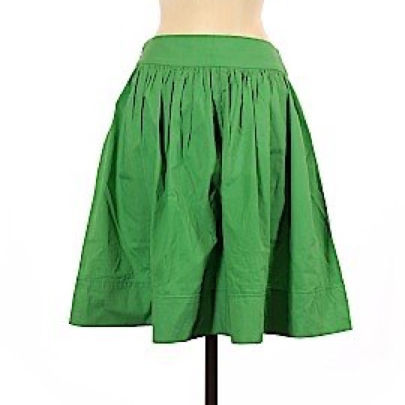 Banana Republic Dresses & Skirts - Banana Republic green circle skirt